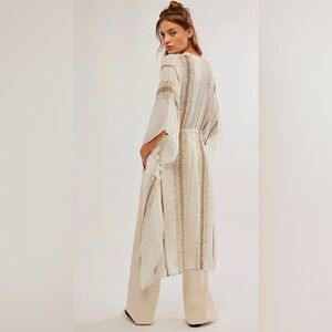 *NWOT* Free People Emerald Coast Kimono - Antique Ivory